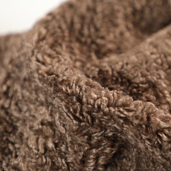 O falso Sherpa da cor sólida tosa o revestimento exterior de Teddy Bear 300gsm da tela morno