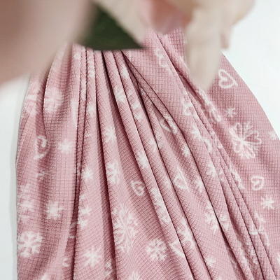 O jacquard macio imprimiu a micro tela polar 160gsm do rosa